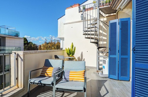 Sitges Town Center Apartment | Beachstyle Penthouse by Hello Homes Sitges