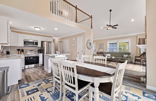 Rehoboth Beach House | Beachtown getaway