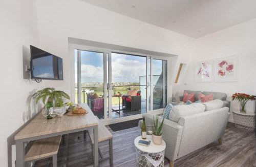 Crantock House | Beachview Apartment 8, Crantock,Newquay