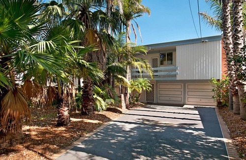 Killcare Heights House | Beachview by HolidayCo.