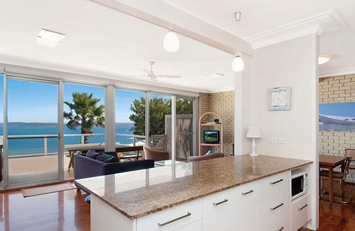 Killcare Heights House | Beachview by HolidayCo.