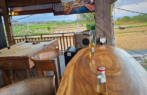 Ketewel Villa | Beachview Villa near Sanur, Live Sports AFL NRL