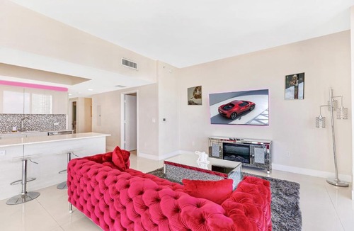 Hallandale Beach Apartment | Beachwalk Resort 3301