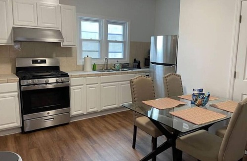 Sea Bright Apartment | Beachy 2 bdrm with everything at your fingertips