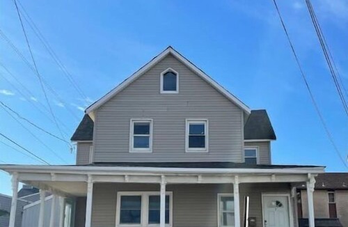 Sea Bright Apartment | Beachy 2 bdrm with everything at your fingertips