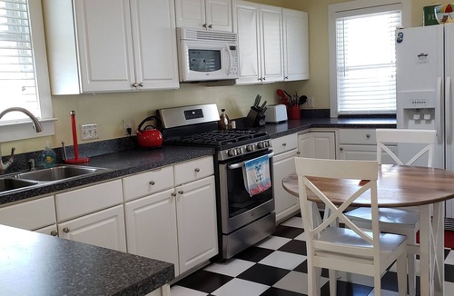 Jacksonville Beach Cottage | Beachy Cottage by the sea