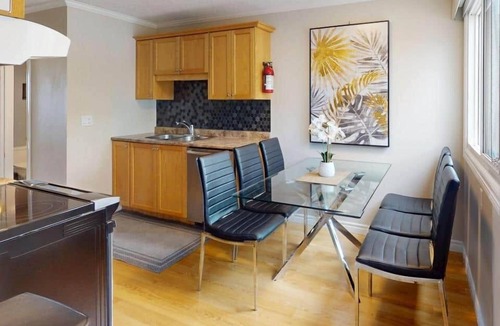Wasaga Beach House | Beachy Daze in Wasaga Beach