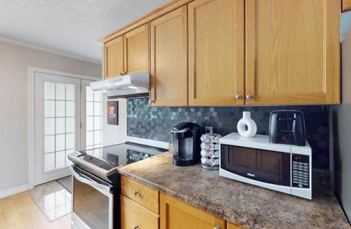 Wasaga Beach House | Beachy Daze in Wasaga Beach