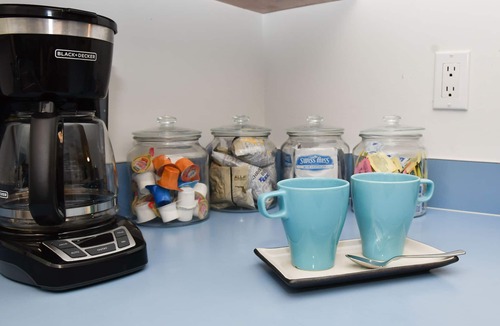 Coquina Gables Apartment | Beachy Getaway–Cozy, Clean & Equipped w/All Essentials! Relax, Enjoy & Refresh!