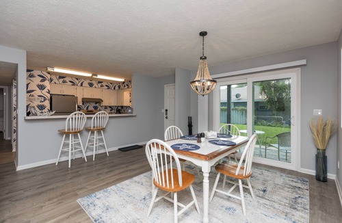Coquina Gables Apartment | Beachy Getaway–Cozy, Clean & Equipped w/All Essentials! Relax, Enjoy & Refresh!