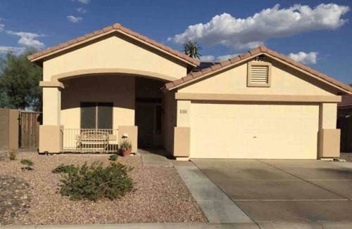Cottonflower House | Beachy Getaway in Goodyear, AZ 10 guests; 4/2