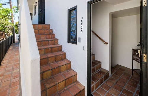 Mission Beach Villa | Beachy Keen Townhome on Jersey Crt! Steps to Sand