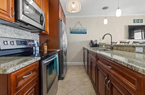 Rocky Point Condo | Beachy Vibes, Game Day Fun on the Bay, Heated Pool