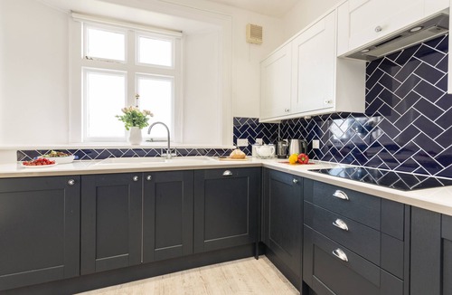 Chillington Cottage | Beacon Cottage - sleeps 6 guests