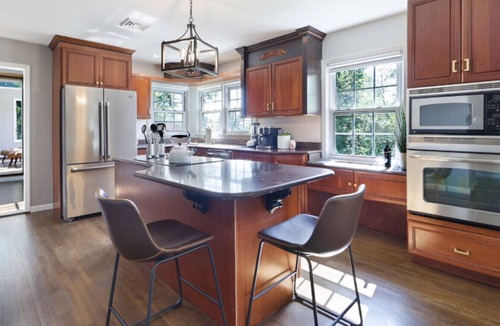 Fishkill House | Beacon Fishkill Autumn Bliss 4BR BBQ Fire Pit