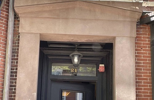 Beacon Hill Condo | Beacon Hill Studio Condo steps from MGH