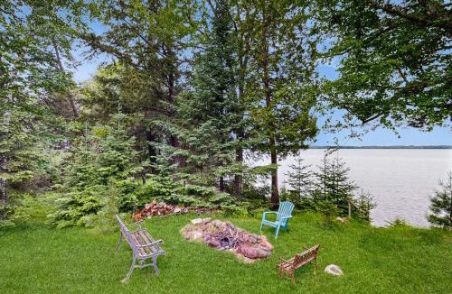 Presque Isle House | Beacon Point