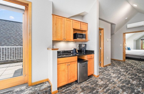 Endion Hotel | Beacon Pointe on Lake Superior