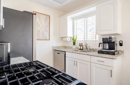 Leucadia House | Beacons Beach Cottage