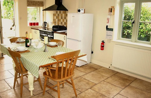 Melton Constable Cottage | BEACONSFIELD COTTAGE, pet friendly, with open fire in Briston