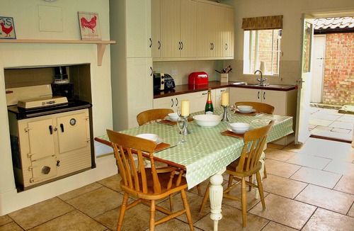 Melton Constable Cottage | BEACONSFIELD COTTAGE, pet friendly, with open fire in Briston