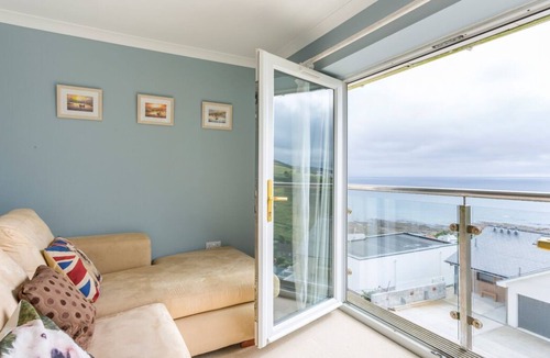 Torpoint Villa | Beaconview Beach House
