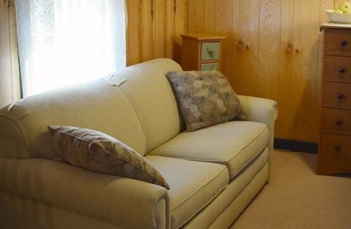 Paxinos Bed & Breakfast | Beagle's Bed & Breakfast