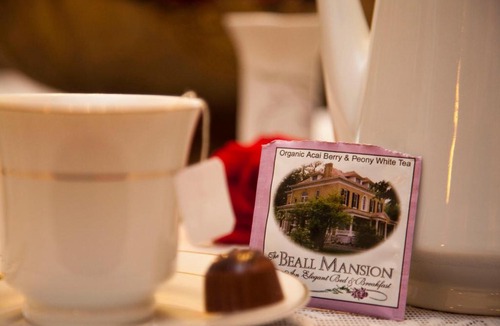 Alton Bed & Breakfast | Beall Mansion An Elegant Bed & Breakfast Inn