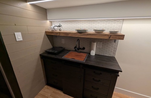 Beamsville Hotel | Beamsville Modern Rustic Suites