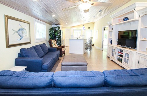 Anna Maria Villa | Bean Point Bungalow by AMI Locals