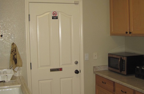 Citrus Heights Apartment | “Bear and Deer” 2 Bedroom private suite