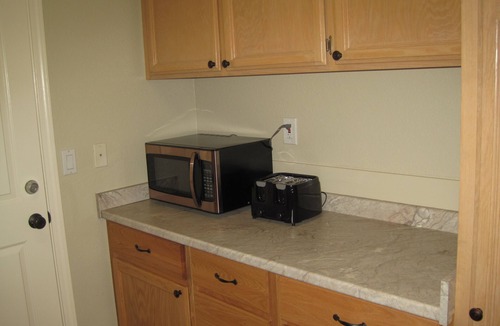 Citrus Heights Apartment | “Bear and Deer” 2 Bedroom private suite