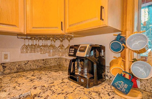 Sierra Cedars Cabin | Bear Bottoms Cabin|Huge GAME ROOM!