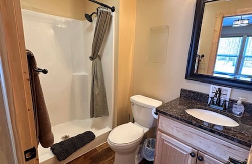 Attica Cabin | Bear Cave - Two Bedroom, 2 Bath Luxury Cabin