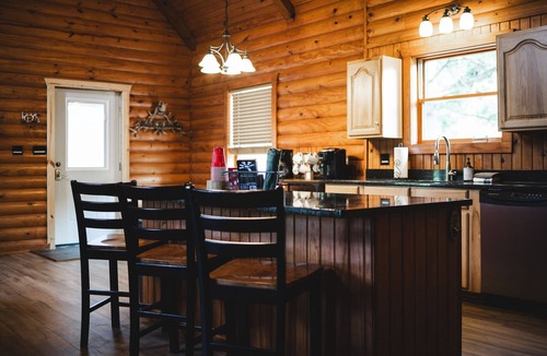 Amity House | Bear Claw Cabin at Timber Lodge Ranch