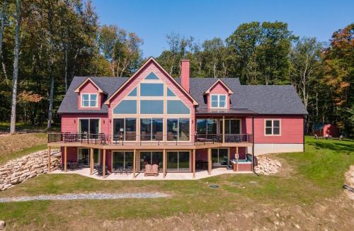 Friendsville House | Bear Cliff Lodge