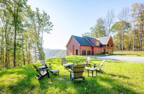 Friendsville House | Bear Cliff Lodge