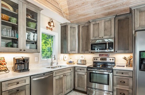 Eatonton House | Bear Creek Cottage w Private Dock, Stunning Views, Fire Pit
