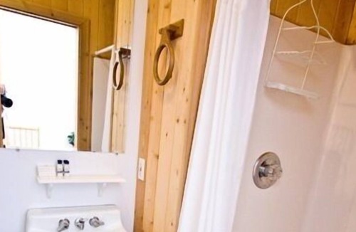 Mead Cabin | Bear Creek Lodge