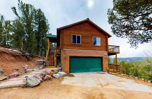 Rainbow Valley House | Bear Crossing