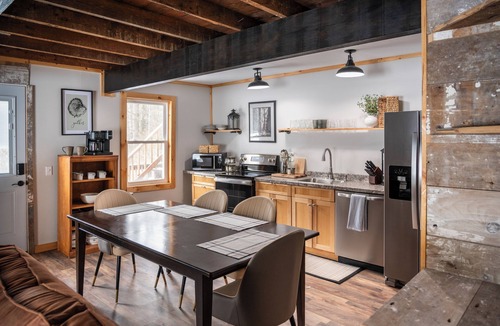 Diamond Point House | Bear Cub Barn, Bolton Landing