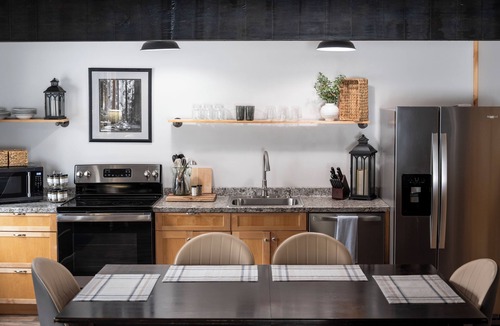 Diamond Point House | Bear Cub Barn, Bolton Landing