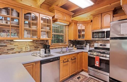 Maggie Valley Cabin | Bear Falls Lodge-Hot Tub, Waterfall, Game Room