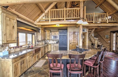 Fish Haven Cabin | Bear Lake Paradise: Sleeps 20 Guests!