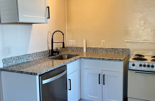 Paris Apartment | Bear Lake Private Apartment sleeps 8 w Kitchen & Laundry