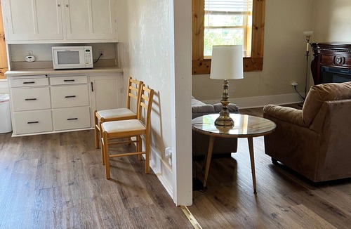 Paris Apartment | Bear Lake Private Apartment sleeps 8 w Kitchen & Laundry