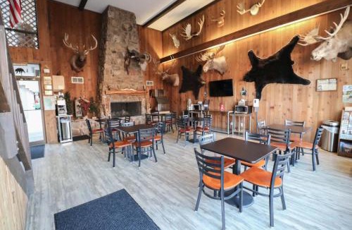 Sundance Hotel | Bear Lodge Motel