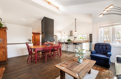 Potton Ski Chalet | Bear Mountain Cottage
