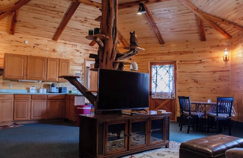 Cortez Cabin | Bear Necessities Cabin, Mesa Verde Getaway