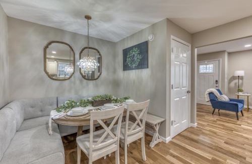 Johnson City House | Bear Oaks Retreat